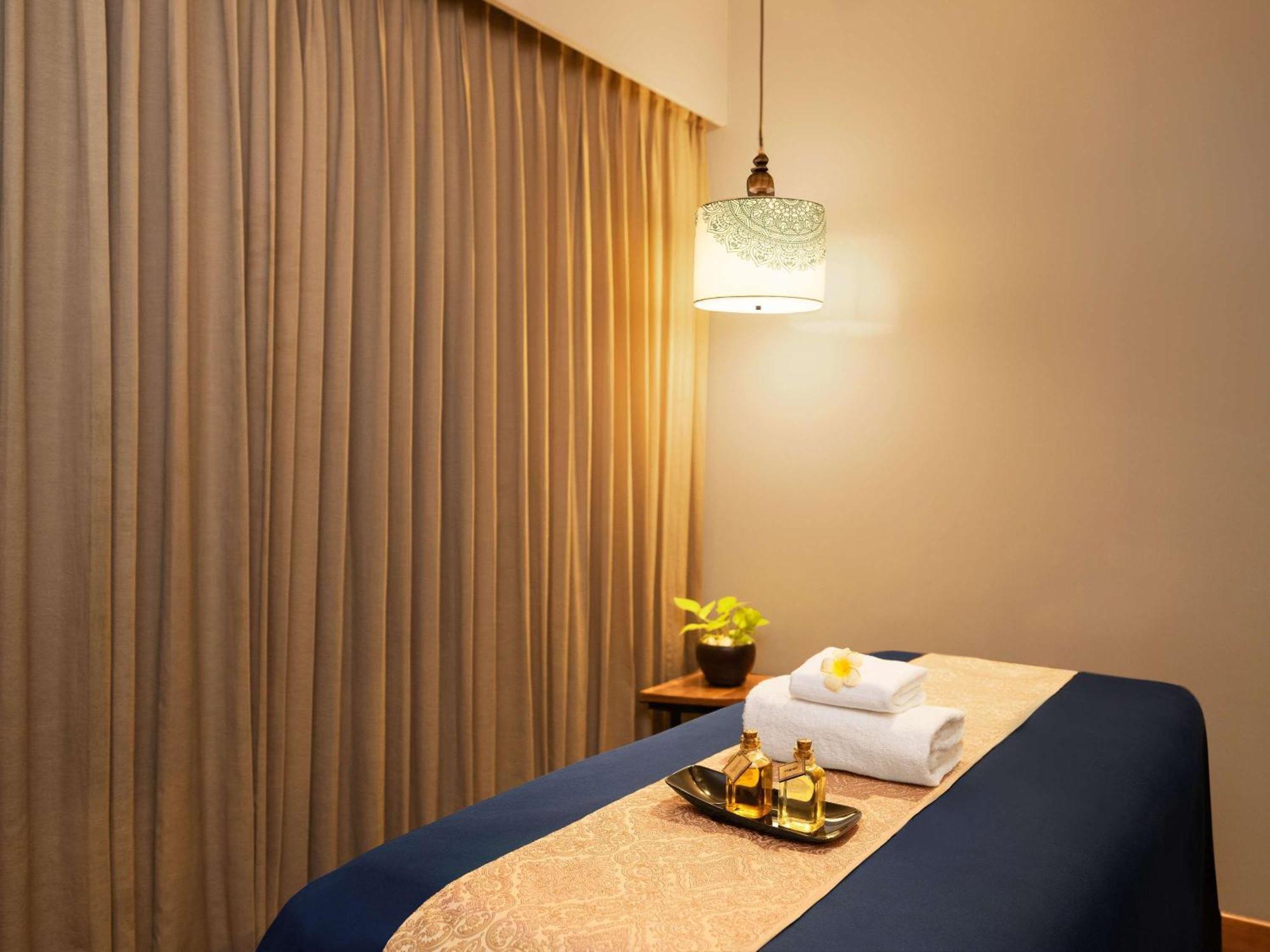 Grand Mercure Ahmedabad Gift City - An Accor Hotels Brand Gandhinagar Dış mekan fotoğraf