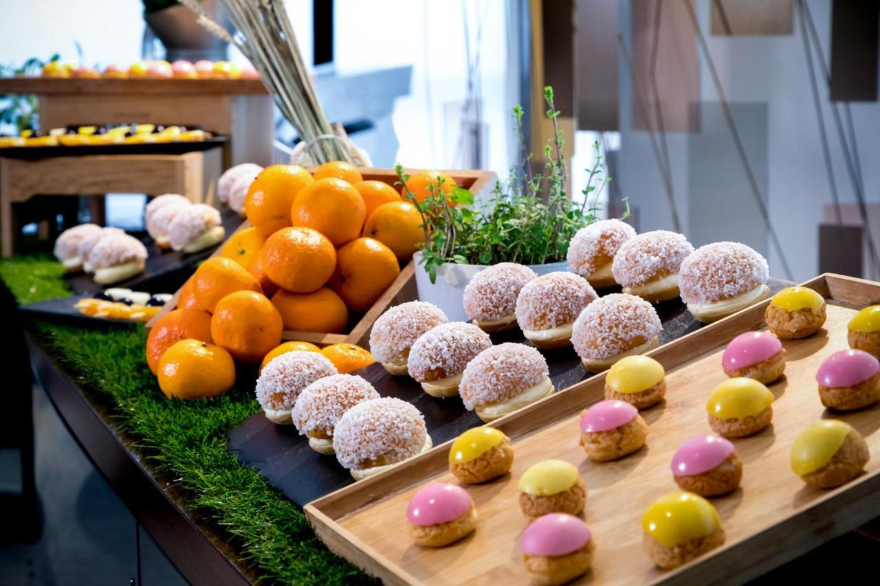 Grand Mercure Ahmedabad Gift City - An Accor Hotels Brand Gandhinagar Dış mekan fotoğraf